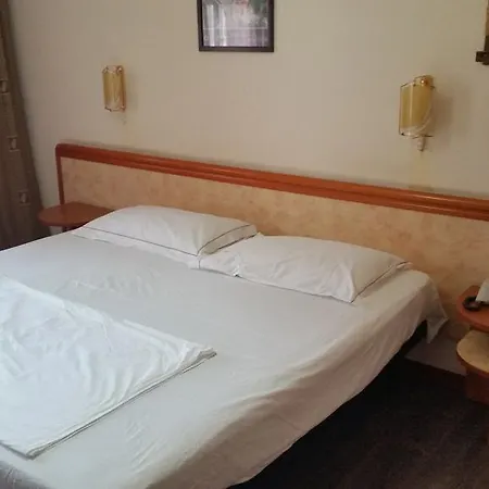 Riviera 3* Vlorë