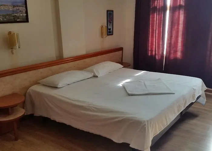 Riviera 3*