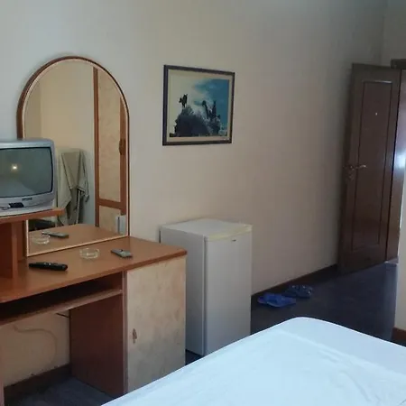 Ξενοδοχείο Riviera Vlorë