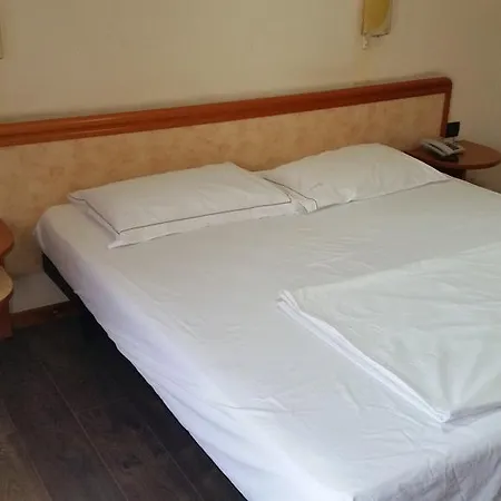 Riviera Ξενοδοχείο