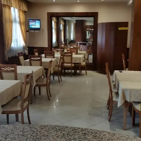 Ξενοδοχείο Riviera Vlorë